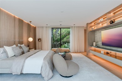 Welcome to CASA GRANDE, a dramatic 7BD/7BA modern residence