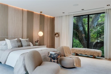 Welcome to CASA GRANDE, a dramatic 7BD/7BA modern residence