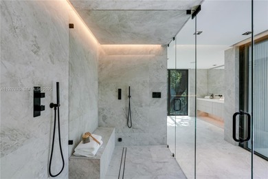 Welcome to CASA GRANDE, a dramatic 7BD/7BA modern residence