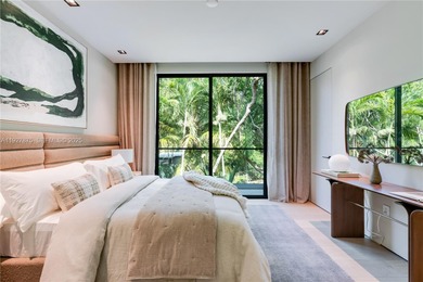 Welcome to CASA GRANDE, a dramatic 7BD/7BA modern residence