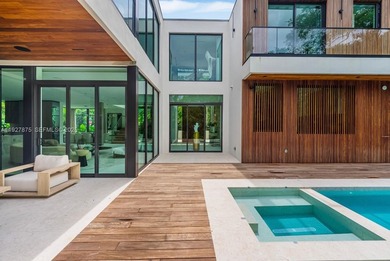 Welcome to CASA GRANDE, a dramatic 7BD/7BA modern residence