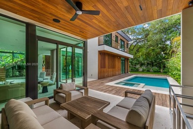 Welcome to CASA GRANDE, a dramatic 7BD/7BA modern residence