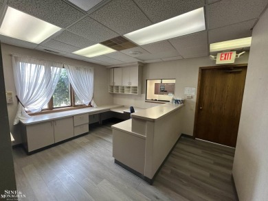 Discover the perfect space for your medical or office needs, 1