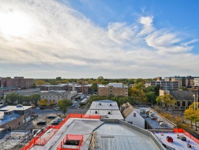 STUNNING NEWLY RENOVATED 2BD/2BA AT CHURCH STREET STATION! BRAND