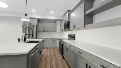 You will love this 3 bedrm/3 bath unit- All En-suites.This unit