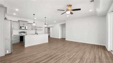 You will love this 3 bedrm/3 bath unit- All En-suites.This unit