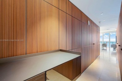 ICON BRICKELL Condo with the best views offers only one unique