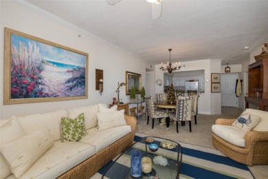 Luxury Waterfront Condo with a Private Boat Lift. 22x8 feet