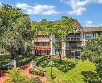 This well-positioned condo offers versatile living with