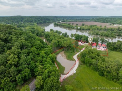 Just 10 minutes from the Bagnell Dam Strip-but tucked down a