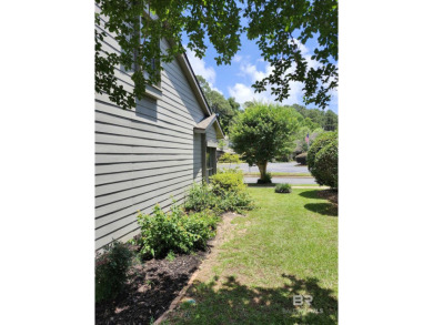 Beautiful town home in GULF SHORES with a POOL!!! Minutes from