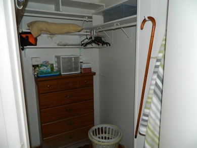 1983 Palm Harbor home offers 936 sq ft of inside living space