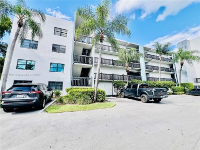 ATTENTION REALTORS! Beautiful condo with a reserve. 2 bedrooms