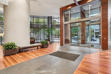 Stunning Condo in the Iconic John Ross Building #2202- South