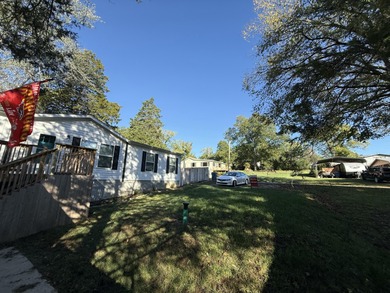 Charming 3-Bedroom Home Near Bull Shoals Lake!This beautifully