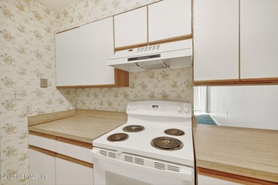 Murray Hill 4th floor end unit condominium in popular 55+