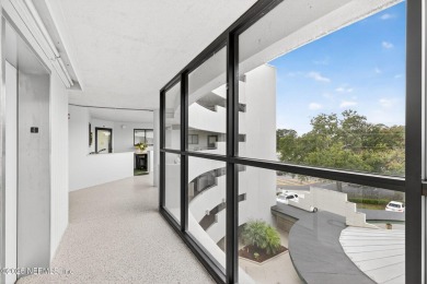 Murray Hill 4th floor end unit condominium in popular 55+