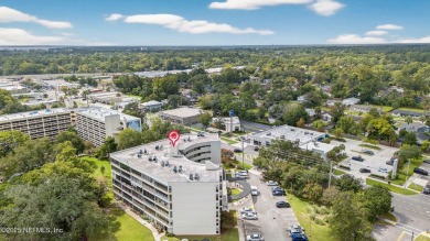 Murray Hill 4th floor end unit condominium in popular 55+