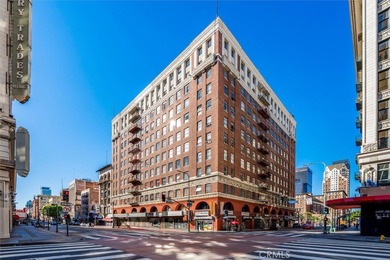 Welcome to this stunning high ceiling loft on the ninth floor of