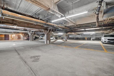 Set high above the Hudson, this stylishly upgraded 1-bedroom