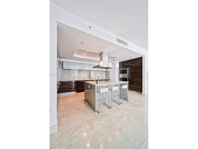 Welcome to spectacular contemporary 4BR 4.5BA upper corner