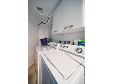 Welcome to spectacular contemporary 4BR 4.5BA upper corner