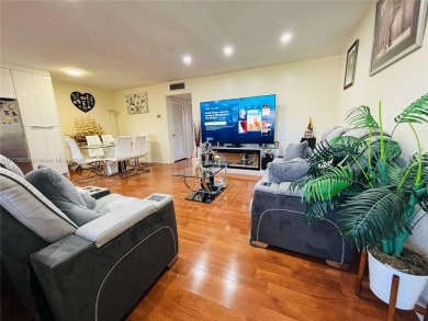 Welcome to the Beberly Hills Condominium in Hollywood, Fl