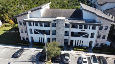 Luxury apartment in Apex Doral.
2 master bedroom suites with