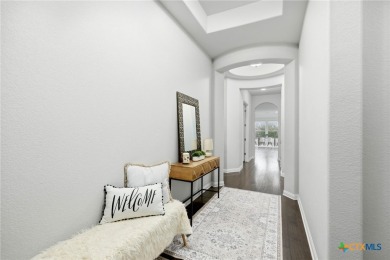 Beautifully Appointed Single-Story Home in Paloma Lake. Welcome