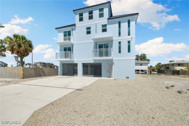 Luxury Unique Property.Where Luxury met modern ,clean and easy