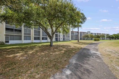 Light, bright, completely & professionally renovated 2-bed