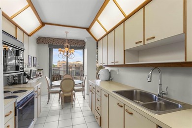 Marina Tower | One-Bedroom Residence
Rarely available 1-bedroom