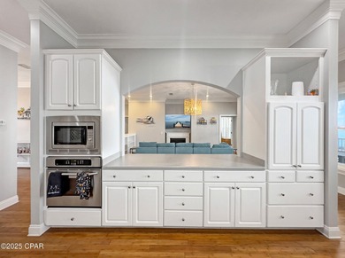 Dreaming of a stunning waterfront lifestyle? This one has it all