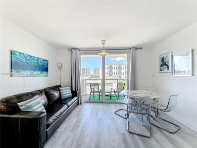 Beautiful sought after unit, oceanfront studio with gorgeous