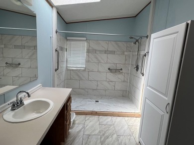 Charming Country Manufactured Home on Over a Quarter