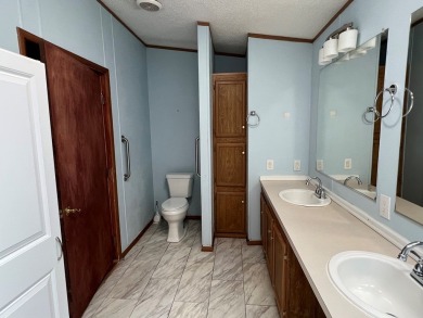 Charming Country Manufactured Home on Over a Quarter