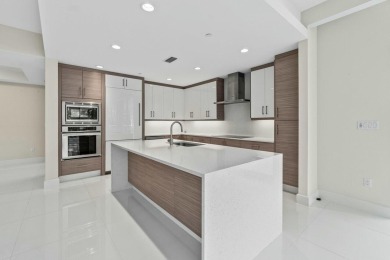 Private Elevator invites you to this spacious 3bed/3.5bath plus