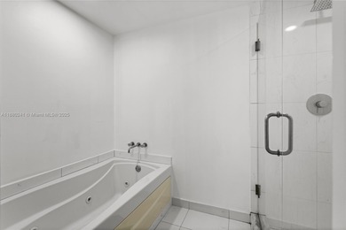 Spacious & luxurious 2BD/2BA in the heart of Brickell! Fully