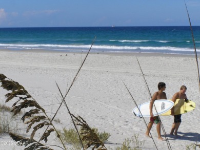 Top floor! Unobstructed, southerly views of nature preserve and