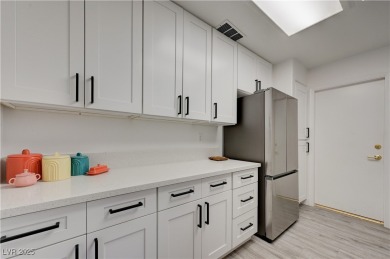 *** PRICE REDUCED TO SALE FAST *** Turn Key Newly Renovated