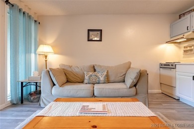 Looking for the perfect lakefront escape? Look no further! This