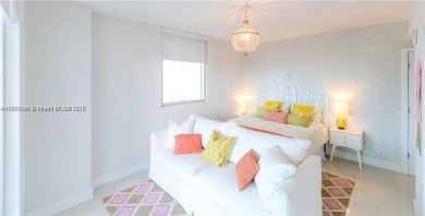 LUXURIOUS COASTAL LIFESTYLE IN HIGH-END BOUTIQUE BUILDING IN