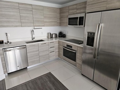 BEST DEAL FOR A HIGH FLOOR AT HYDE MIDTOWNE LIVE IN THIS AMAZING