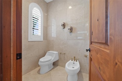 Timeless Luxury on Deepwater -- A Boater's Dream in LAS OLAS