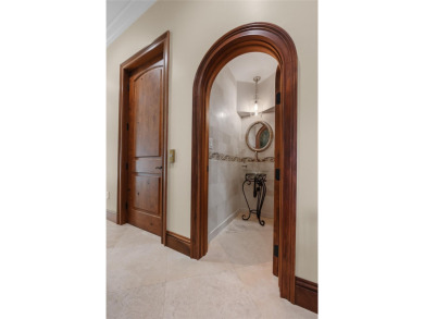 Timeless Luxury on Deepwater -- A Boater's Dream in LAS OLAS