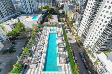 Exquisite Waterfront Sky Residence at Elysee. Edgewater's