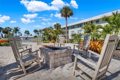 Owner is motivated ! Your Waterway East complex New Smyrna Beach