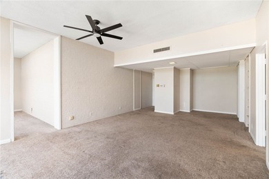 Beautiful one bedroom one bathroom condo in a great location!