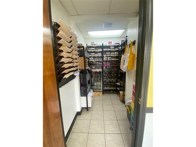 Nice professional office/retail building located on Post Road