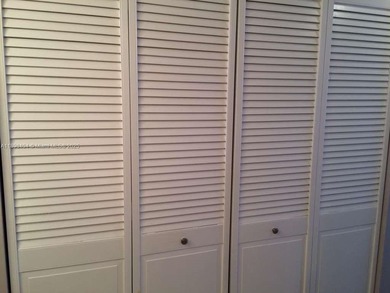 GREAT OPPORTUNITY !
Stylish coastal living at the